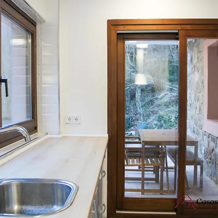 Apartamento Rural Karibu 2 San Esteban By Casas De Los Picos Ecoturismo En Los Picos De Europa