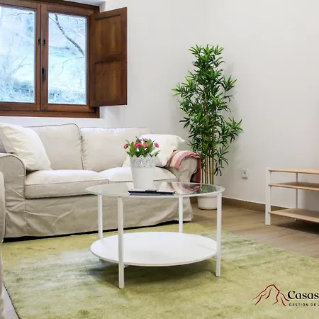 Apartamento Rural Karibu 2 San Esteban By Casas De Los Picos Ecoturismo En Los Picos De Europa *