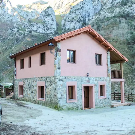 Apartamento Rural Karibu 2 San Esteban By Casas De Los Picos Ecoturismo En Los Picos De Europa San Esteban (Penamellera Baja, Asturias)